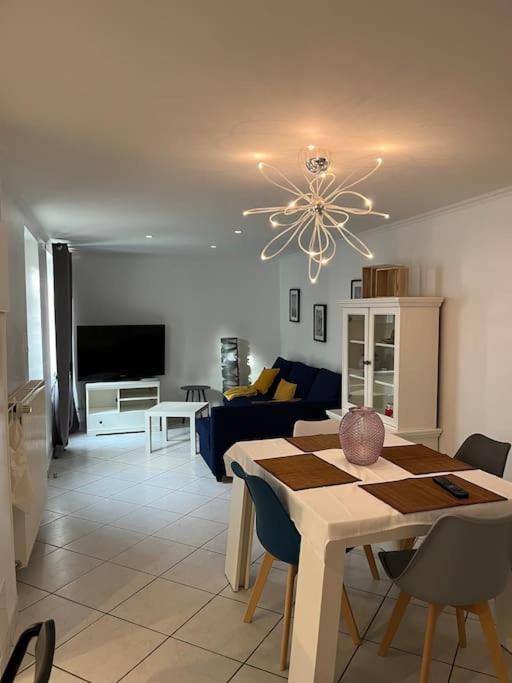Petite Maison De Ville Au Calme Brie-Comte-Robert Εξωτερικό φωτογραφία